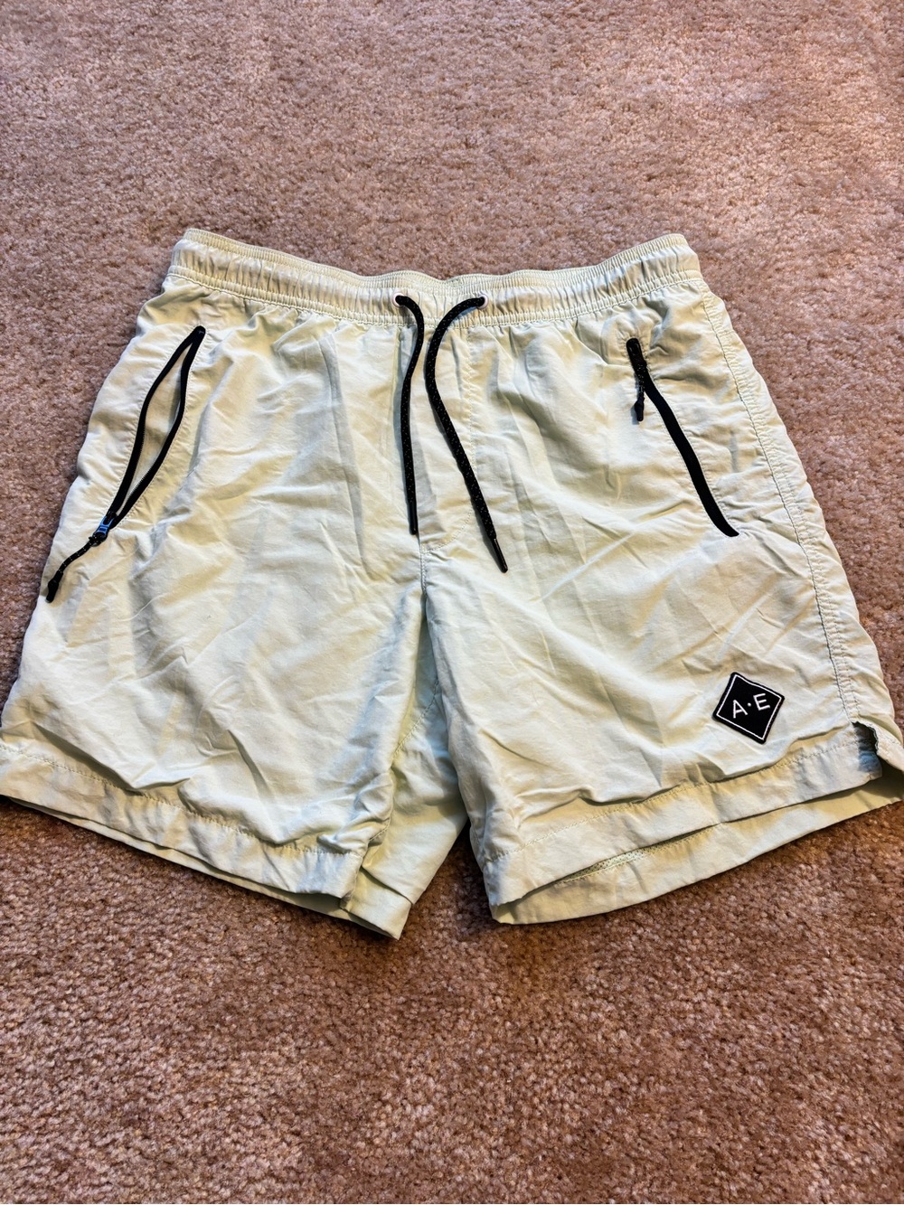 American Eagle All Day Shorts - Light Green